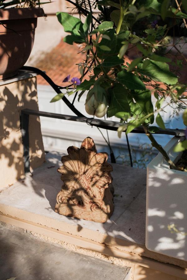 Stylish, Basement Studio With Roof Top Access - Ep9B Athens Ngoại thất bức ảnh